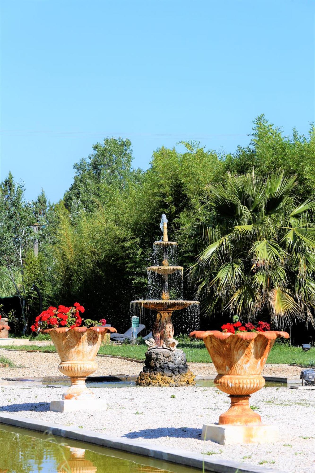 Pumperhouse Arles Camargue Villa Saint-Gilles  Exterior photo